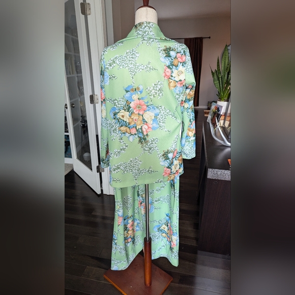 Vintage pantsuit EUC - Picture 4 of 11